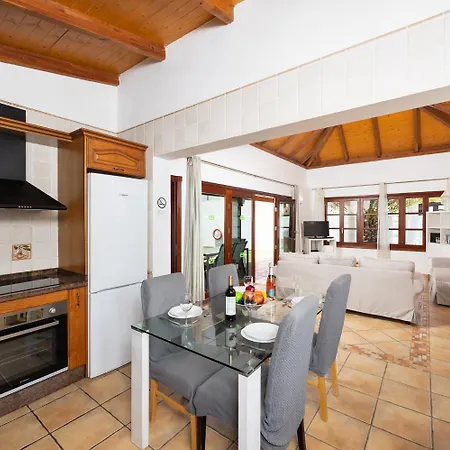 Brisa Del Mar 12 Villa